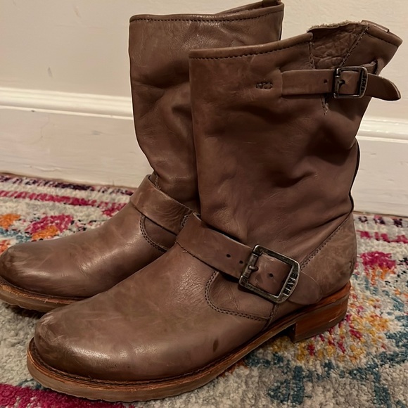 Frye Veronica brown slouchy leather ankle boots size